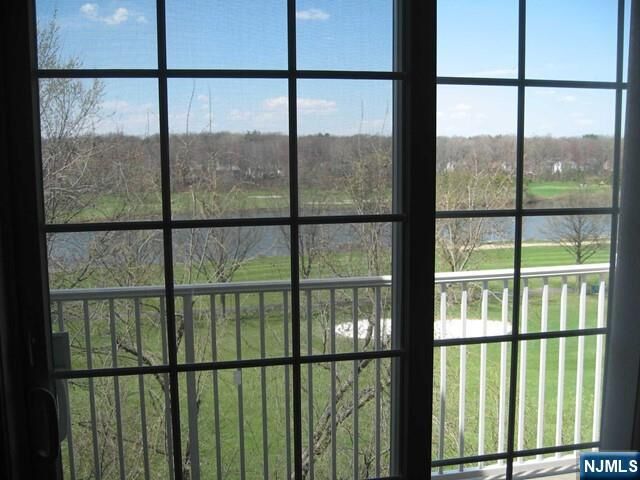 Property Photo:  2411 Windsor Park Court  NJ 07631 
