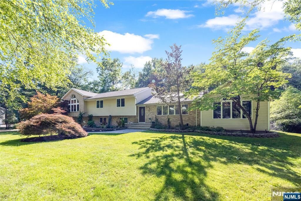 Property Photo:  61 Brookview Drive  NJ 07677 