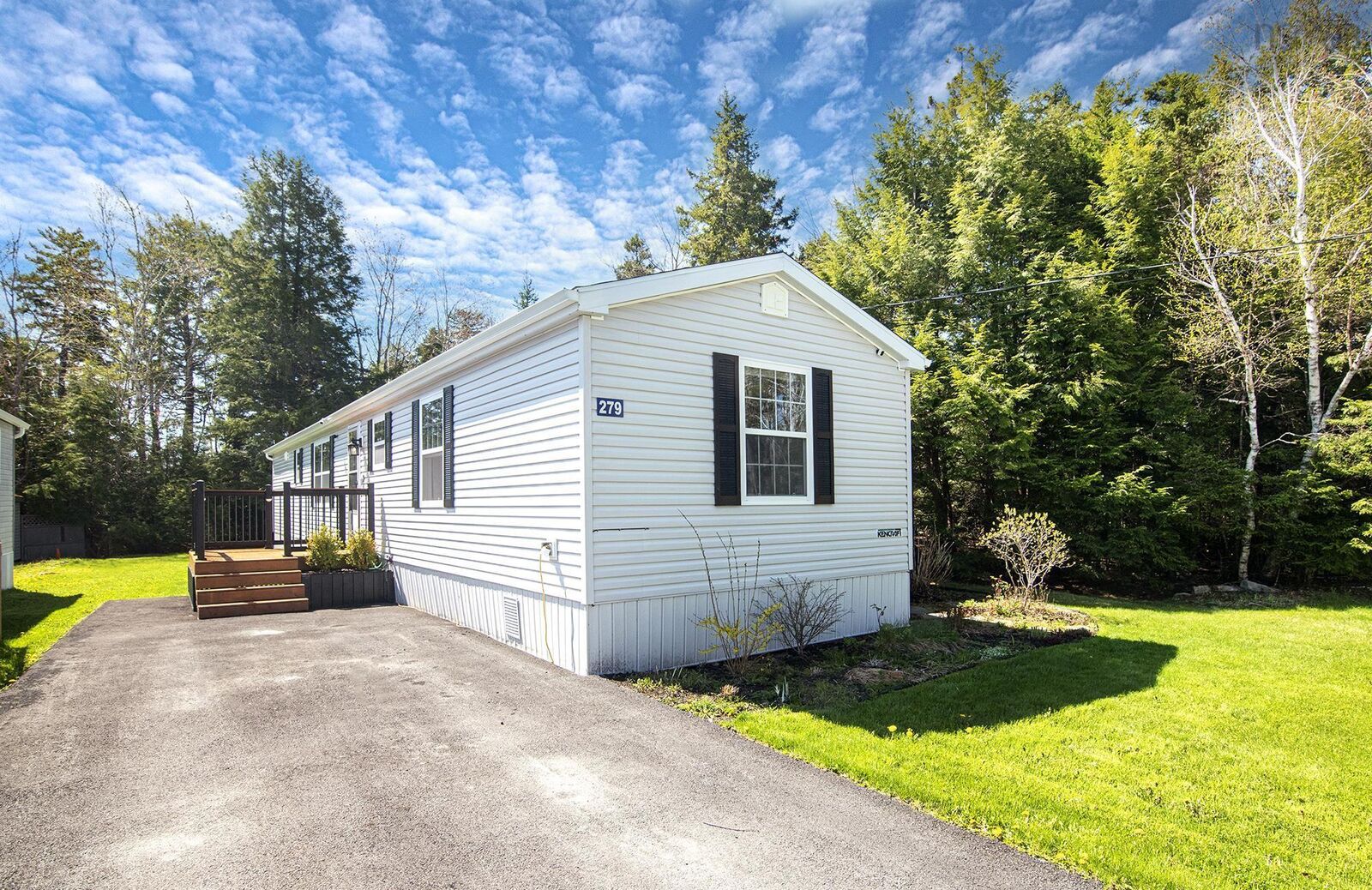 Property Photo:  279 Circle Drive  NS B3E 1C1 