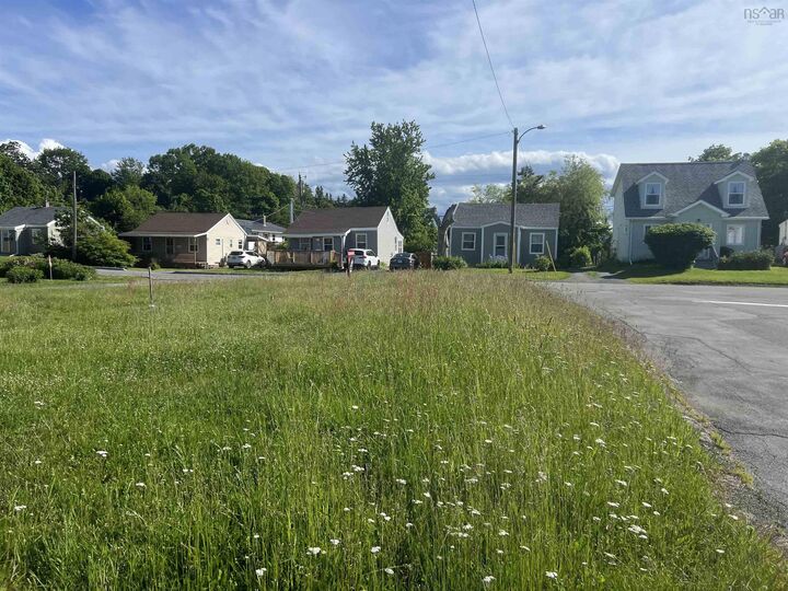 Property Photo:  34 Highland Drive  NS B2H 4C3 