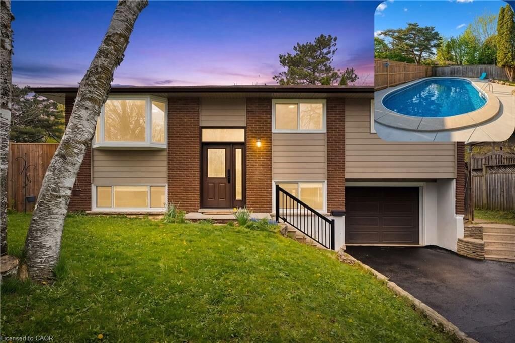 Property Photo: 176 Woodville Place ON N2L 4W9
