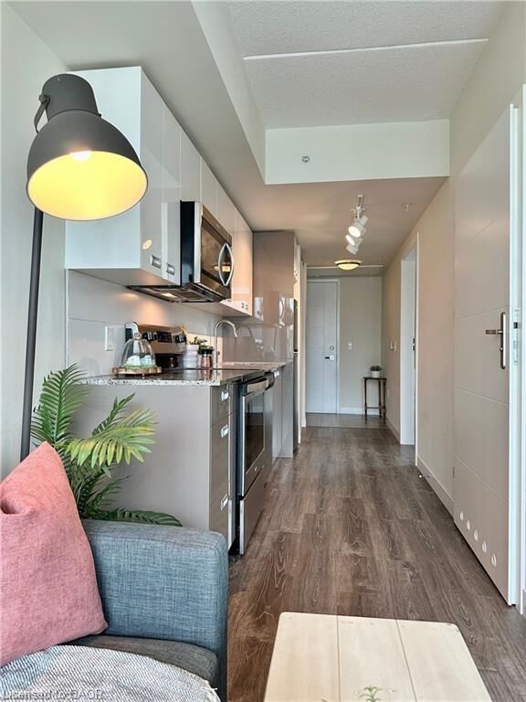 Property Photo: 257 Hemlock Street 301 ON N2L 3R4