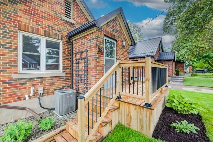 Property Photo:  38 Sydney Street N  ON N2H 3L5 