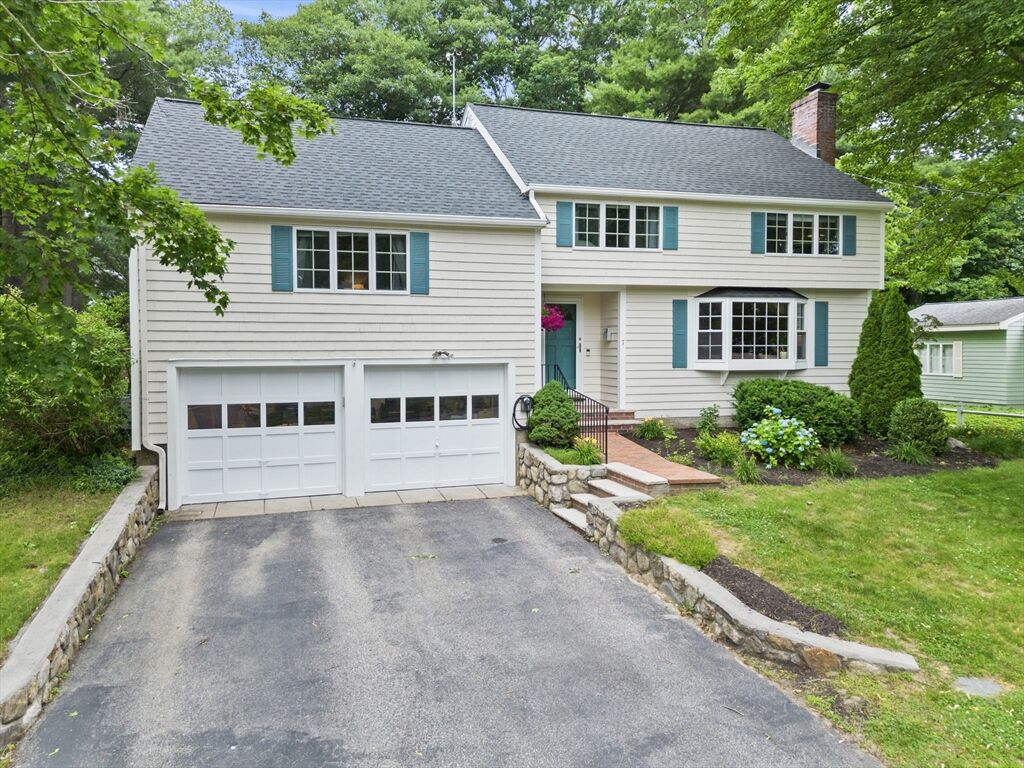 Property Photo:  7 Trickett Rd  MA 01940 