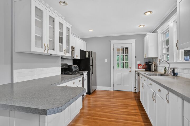 Property Photo: 25 Cross Street 2 MA 02478