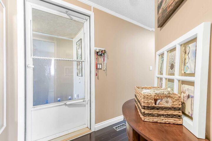 Property Photo:  411 Silver Pointe Drive  AB T8W 5K5 