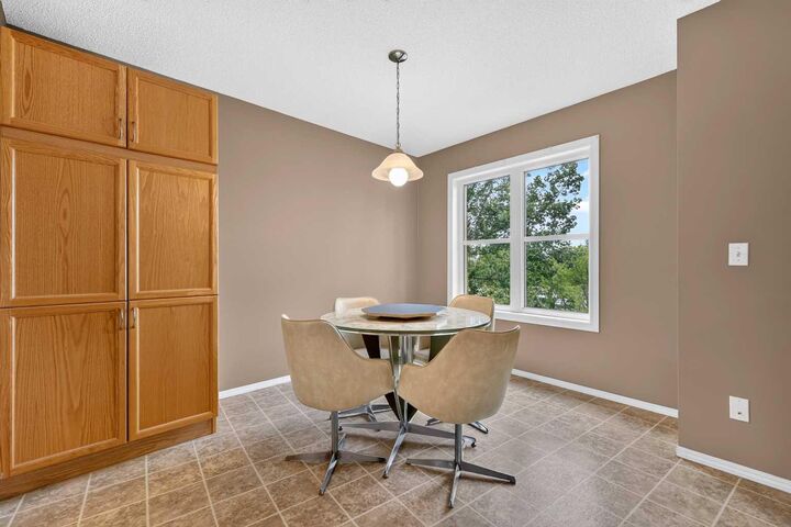 Property Photo:  7 Westland Road 42  AB T1S 1Z1 