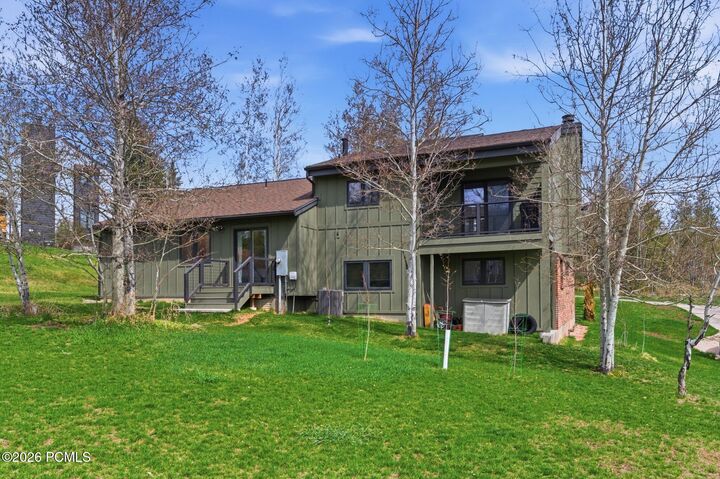 Property Photo: 3861 Silver Spur Circle UT 84098