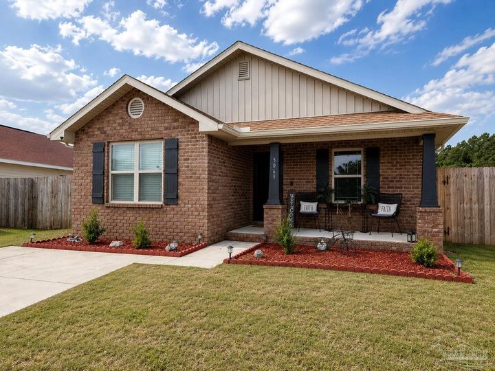 Property Photo:  5065 Carmell Ridge Cir  FL 32570 