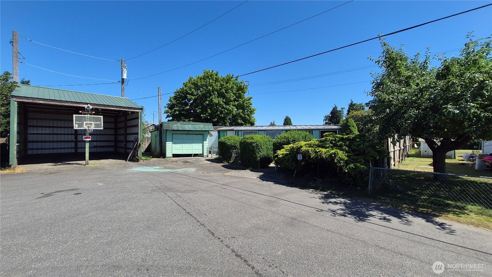 Property Photo:  3304  Edgewood Lane  WA 98531 