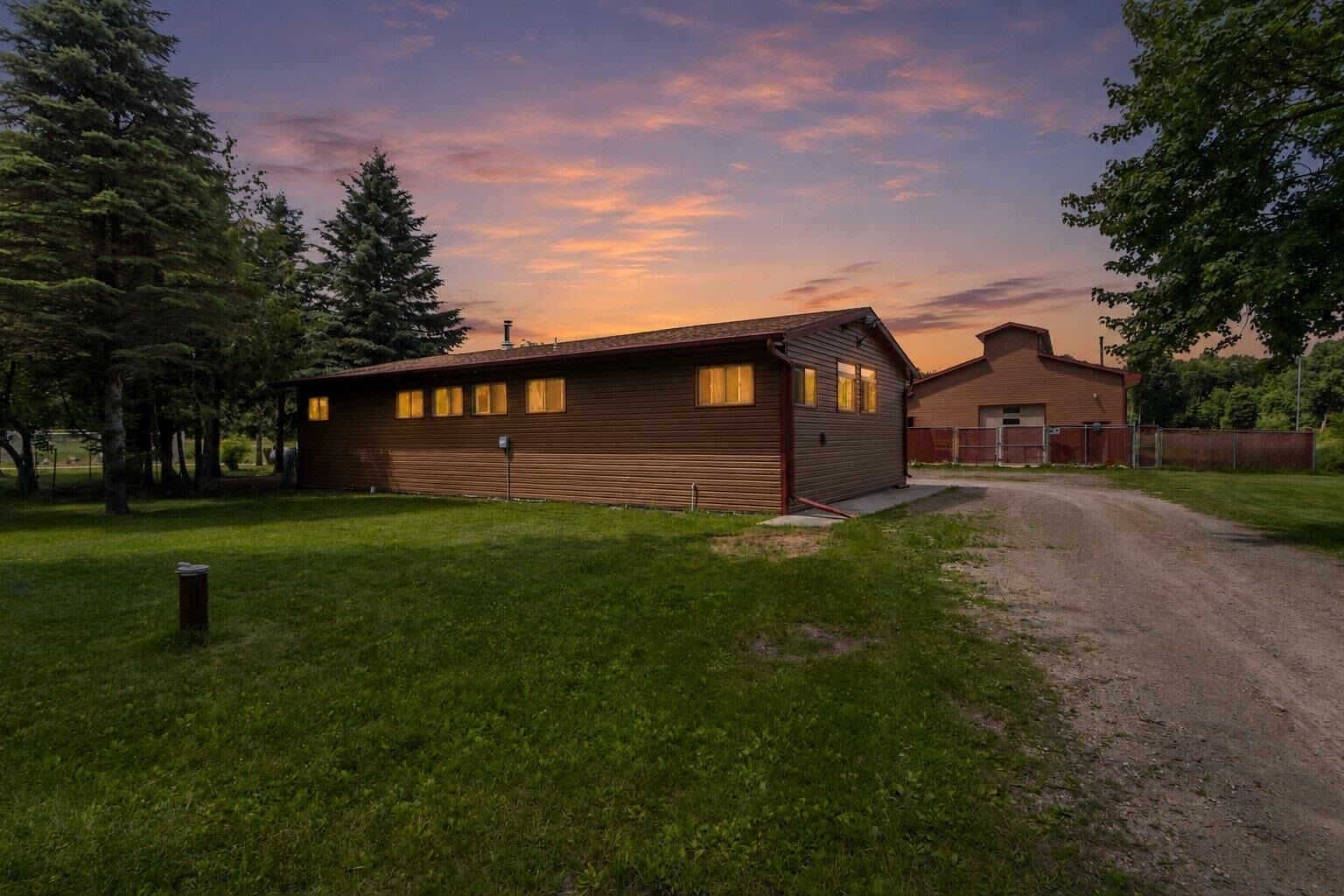 Property Photo: 7980 County Road E WI 54154