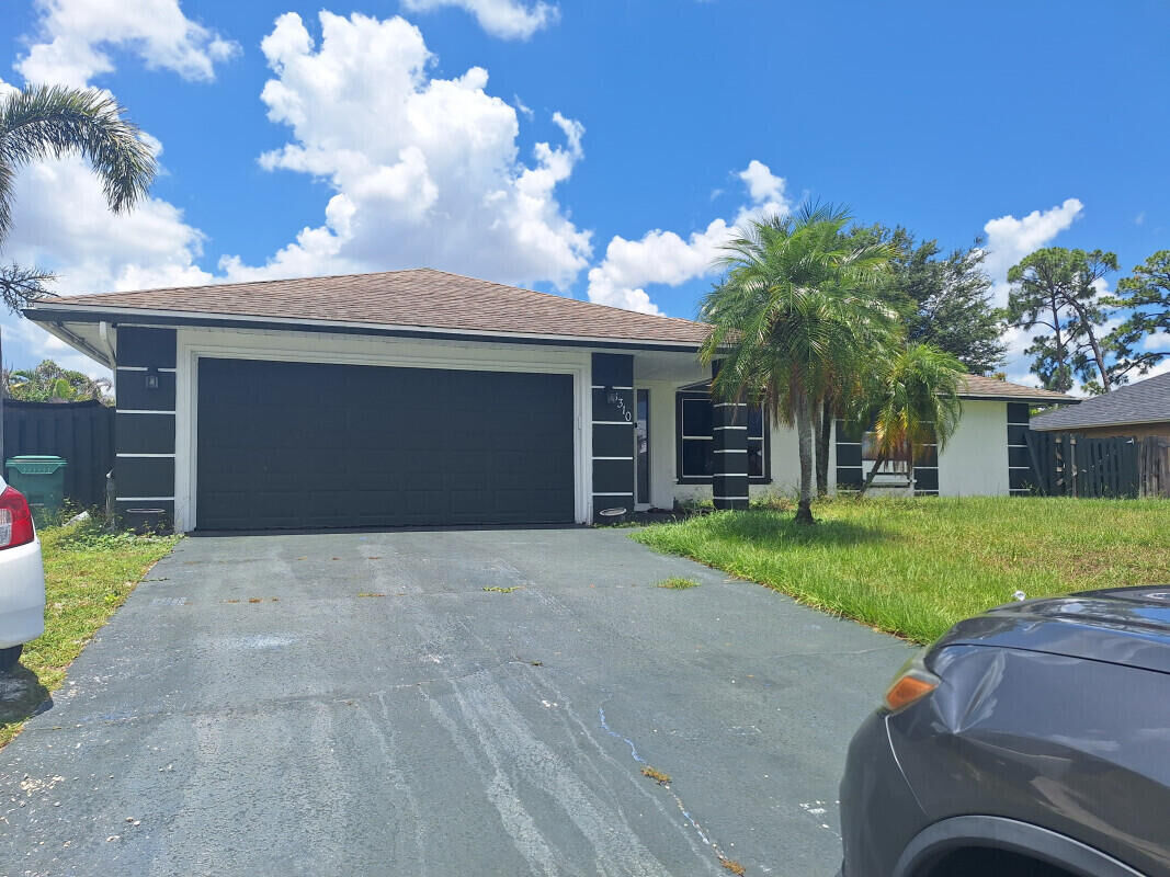 Property Photo:  3310 SW Martin Street  FL 34953 