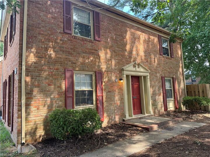 Property Photo:  416 Hustings Ln F  VA 23608 