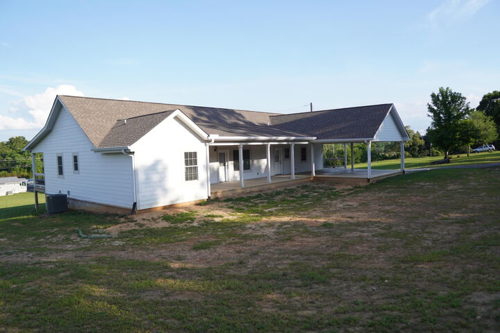 Property Photo:  11577 Tennessee 58 S  TN 37322 