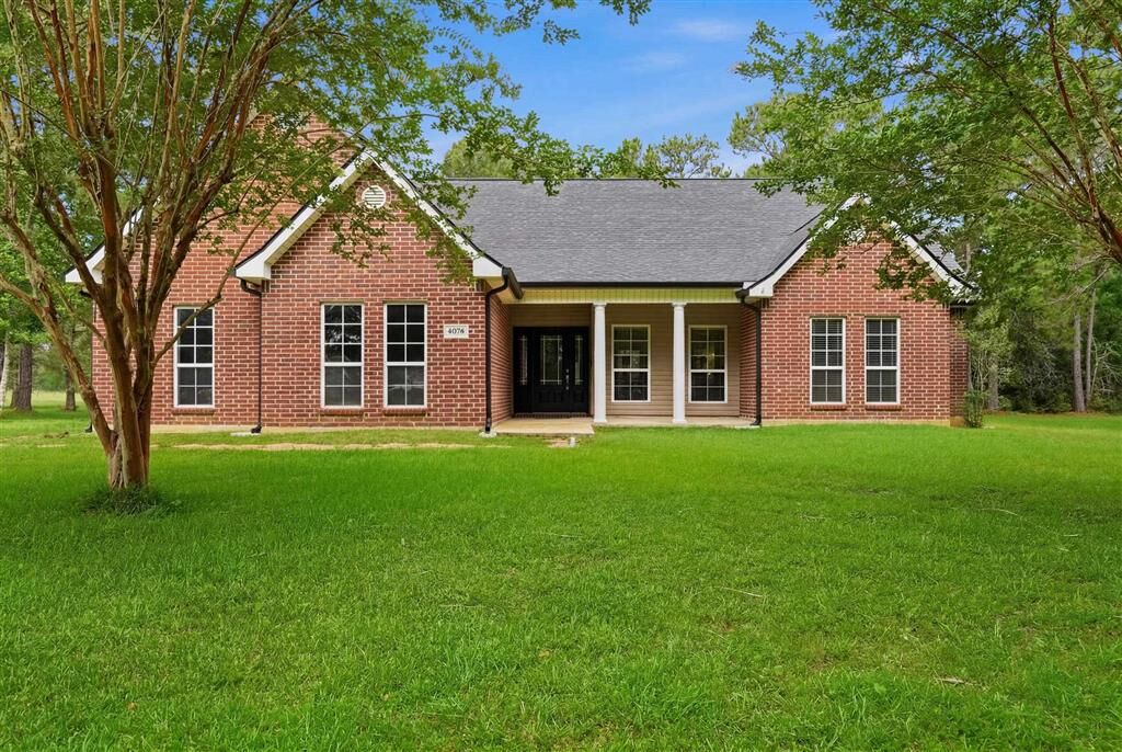 Property Photo:  4076 Hecker Road  LA 70647 