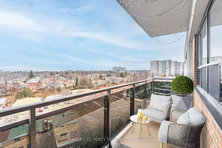 Property Photo: 8 Park Vista Drive 504 ON M4B 1A3