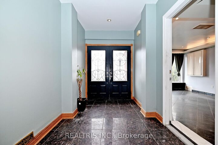 Property Photo: 622 The Queensway N/A ON M8Y 1K3