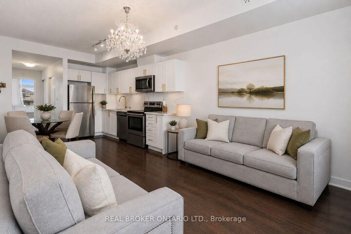 Property Photo: 630 Rogers Road 21 ON M6M 0B4