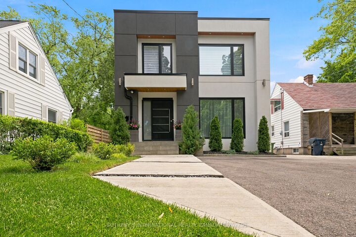 20 Uno Drive — photo 1