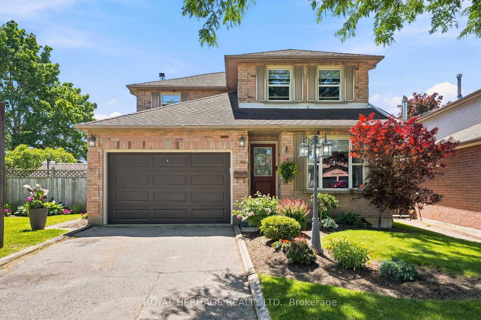 Property Photo:  689 Pascoe Court  ON L1K 1S9 