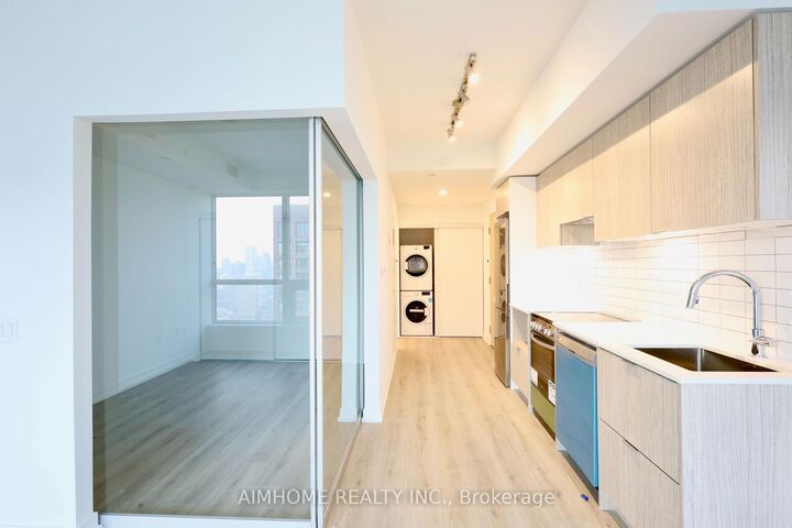 Property Photo: 395 Bloor Street E 5011 ON M4W 0B4