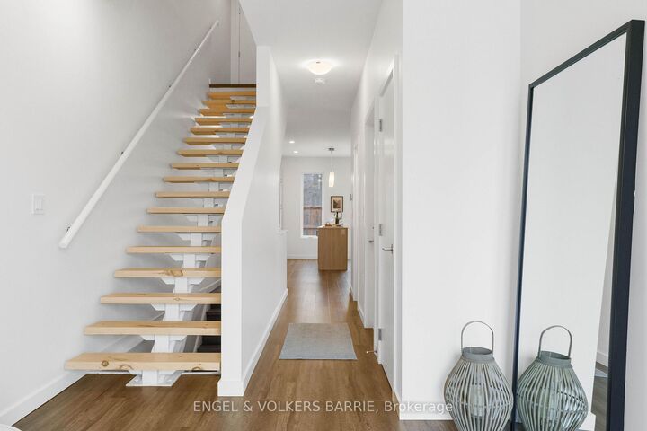 Property Photo:  142 Athabaska Road  ON L4N 8E5 