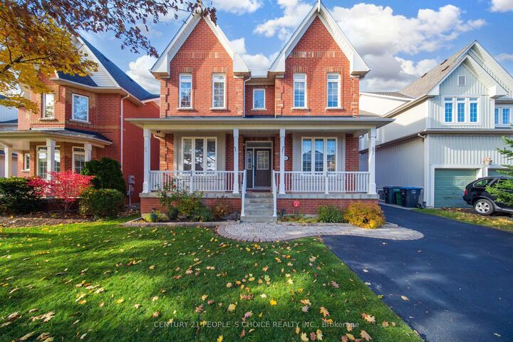 Property Photo: 915 Gaslight Way ON L5W 1A2