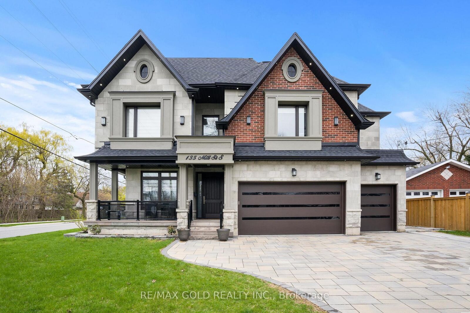 Property Photo: 135 Mill Street S ON L6Y 1T4