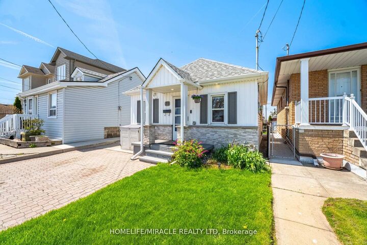 Property Photo: 71 Beland Avenue N ON L8H 6C2