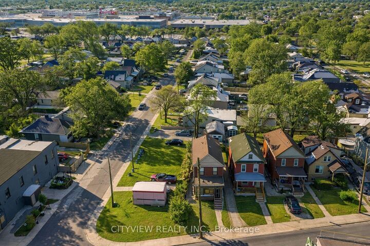 382 Beach Road — photo 1