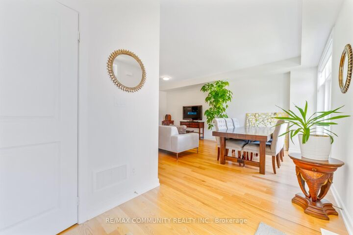 Property Photo:  10 Liam Foudy Court  ON M1P 0G3 
