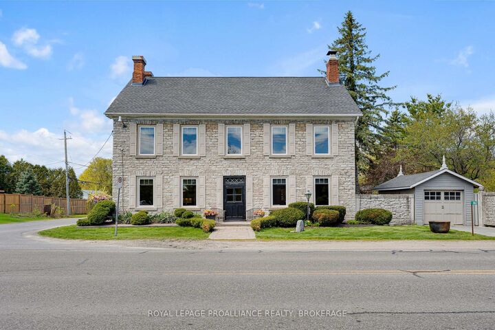 1863 Sydenham Road — photo 1