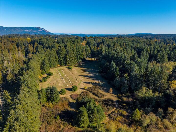 Property Photo: 1575 Robson Lane BC V0R 1L0