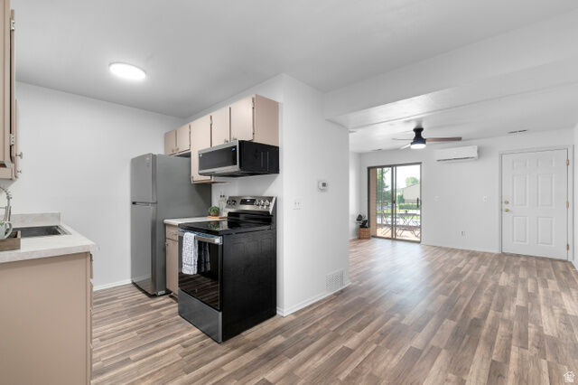 Property Photo:  4150 S Oak Meadows Dr 21  UT 84123 