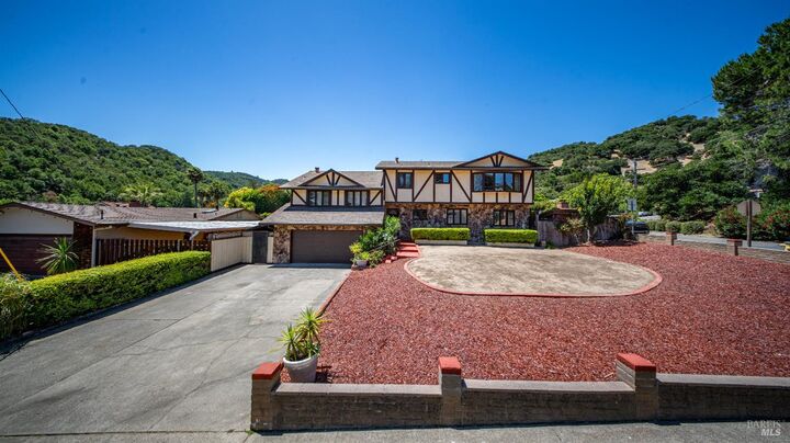 Property Photo:  2797 Las Gallinas Avenue  CA 94903 