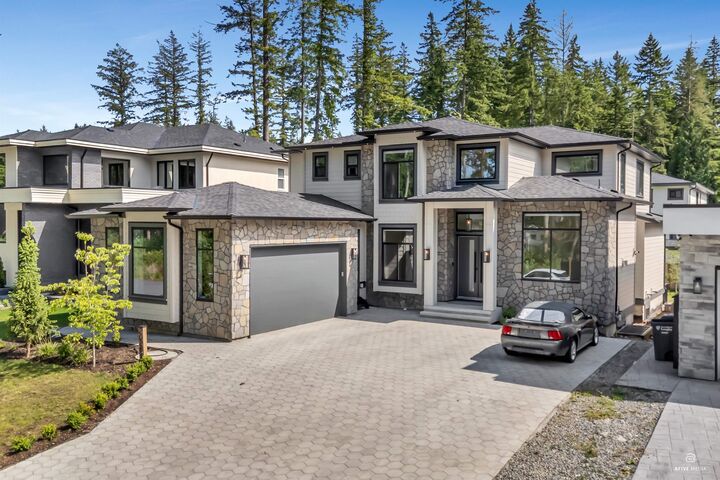 Property Photo: 20264 27A Avenue BC V2Z 0B6