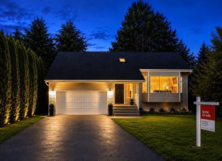 1510 Macdonald Place — photo 1