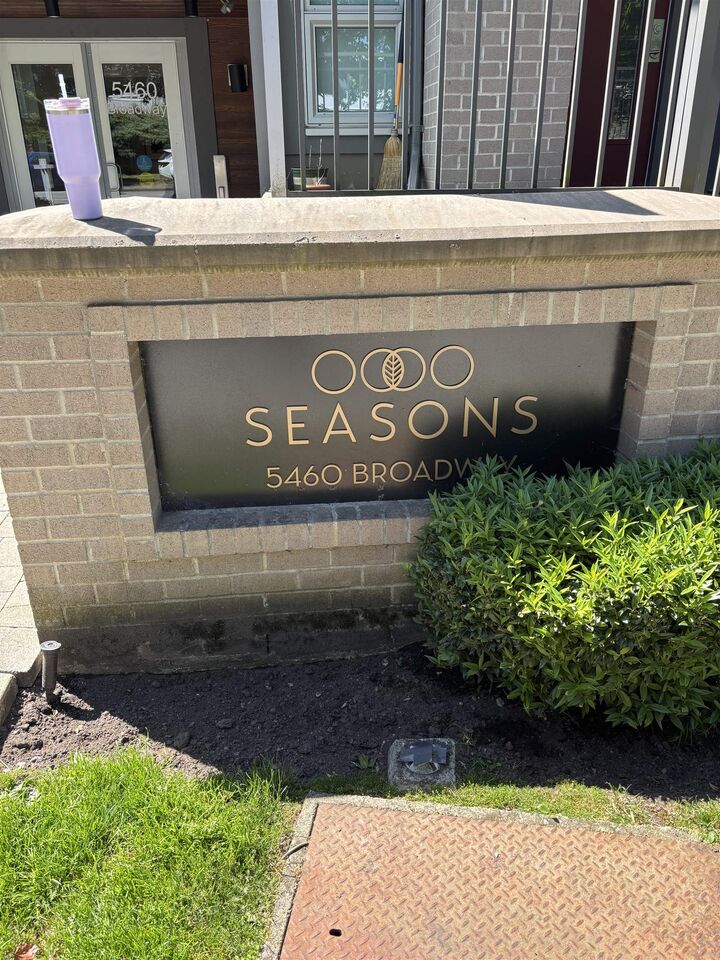 5460 Broadway 319 — photo 1