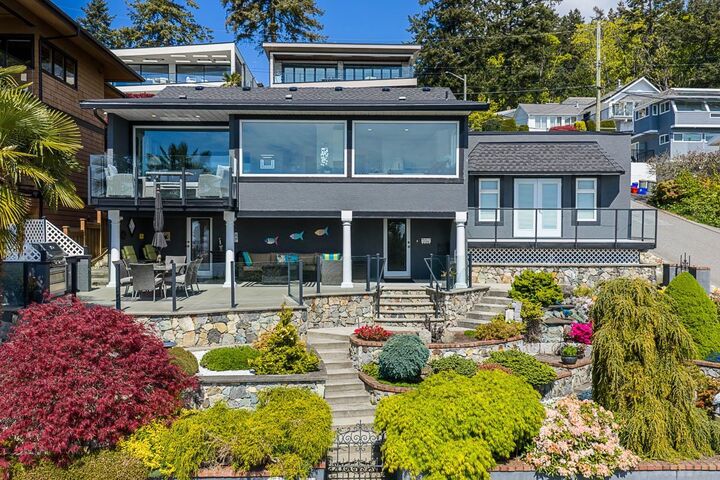 14535 Sunset Drive — photo 1