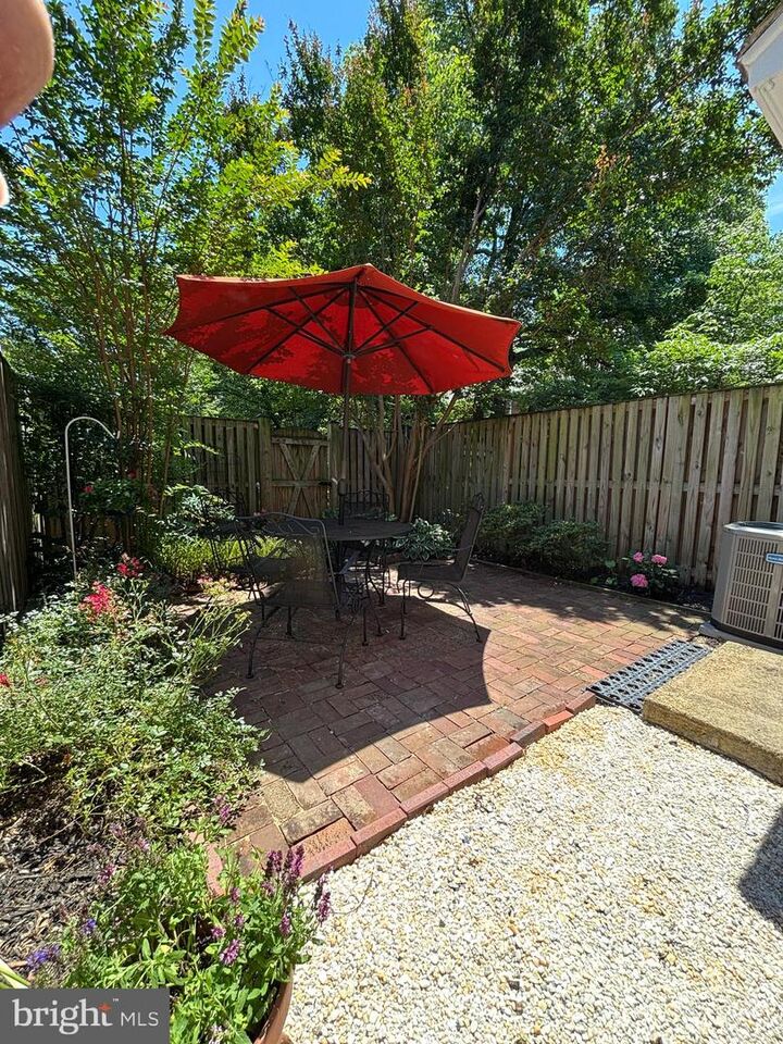 Property Photo:  4669 36th Street S B  VA 22206 