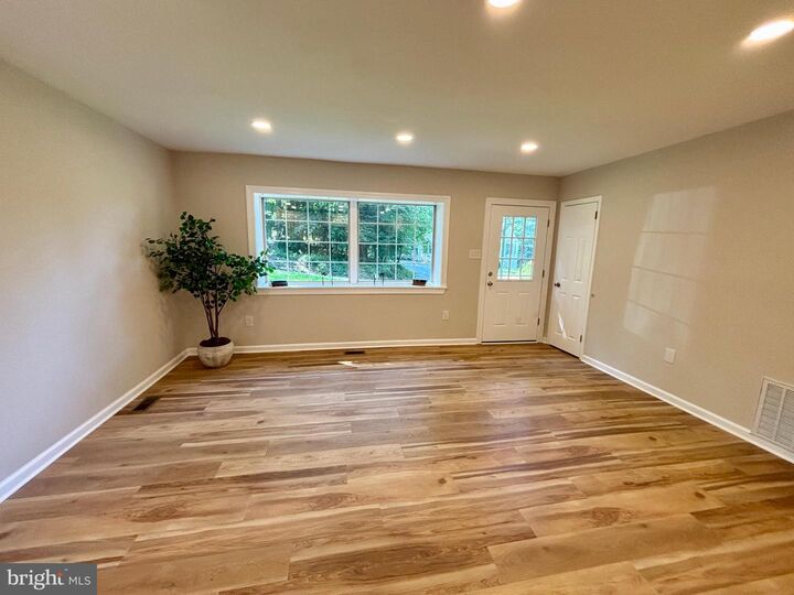 Property Photo:  237 Oakridge Drive  WV 25425 