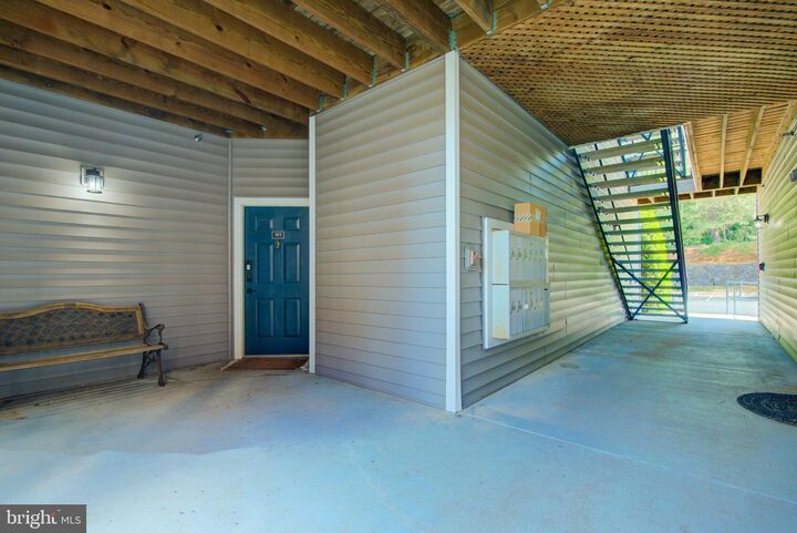 Property Photo:  46614 Drysdale Terrace 101  VA 20165 