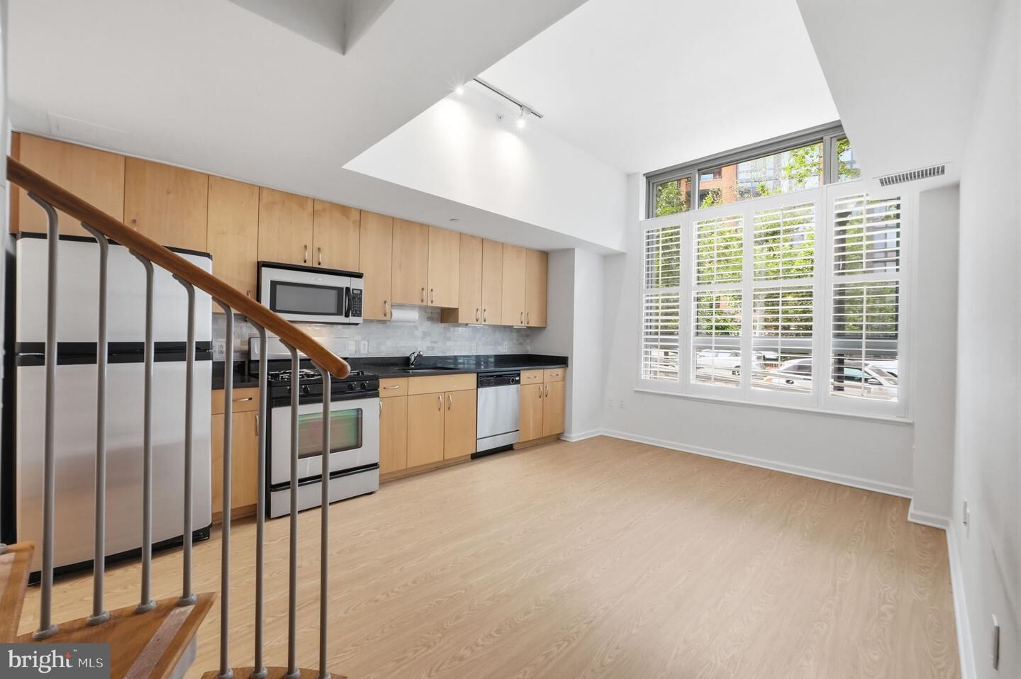 Property Photo:  440 L Street NW 105  DC 20001 