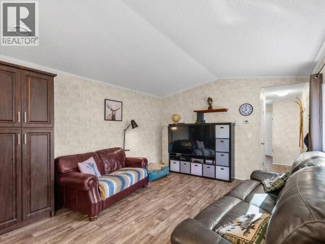 Property Photo: 5-18 Azure Road YT Y1A 0L2