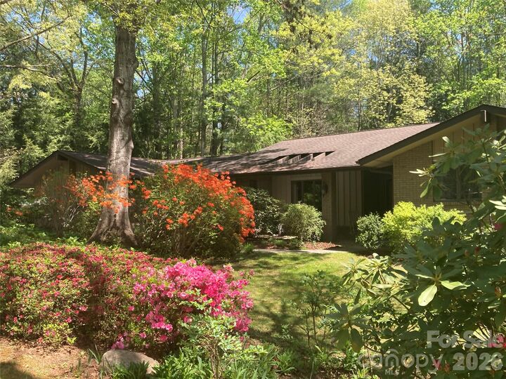 Property Photo:  115 Woodhaven Drive  NC 28739 