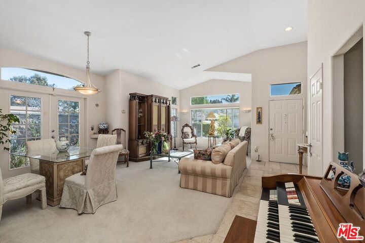 Property Photo:  435 Rembrandt Dr  CA 92882 