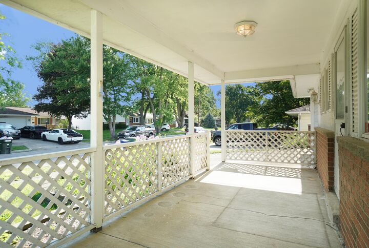Property Photo:  4943 Warminster Drive  OH 43232 
