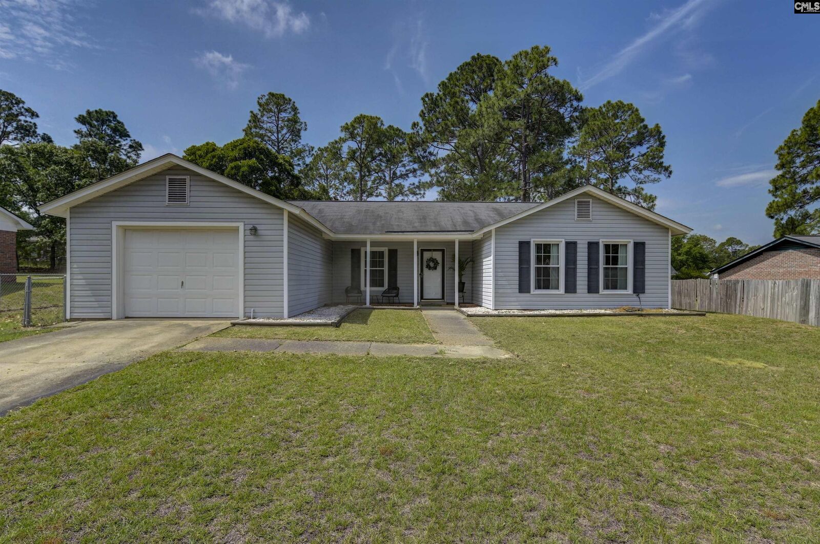 Property Photo: 308 N Chateau SC 29223