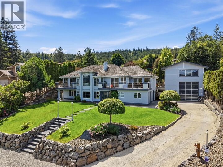 Property Photo: 2015 High Country Boulevard BC V2E 1L2