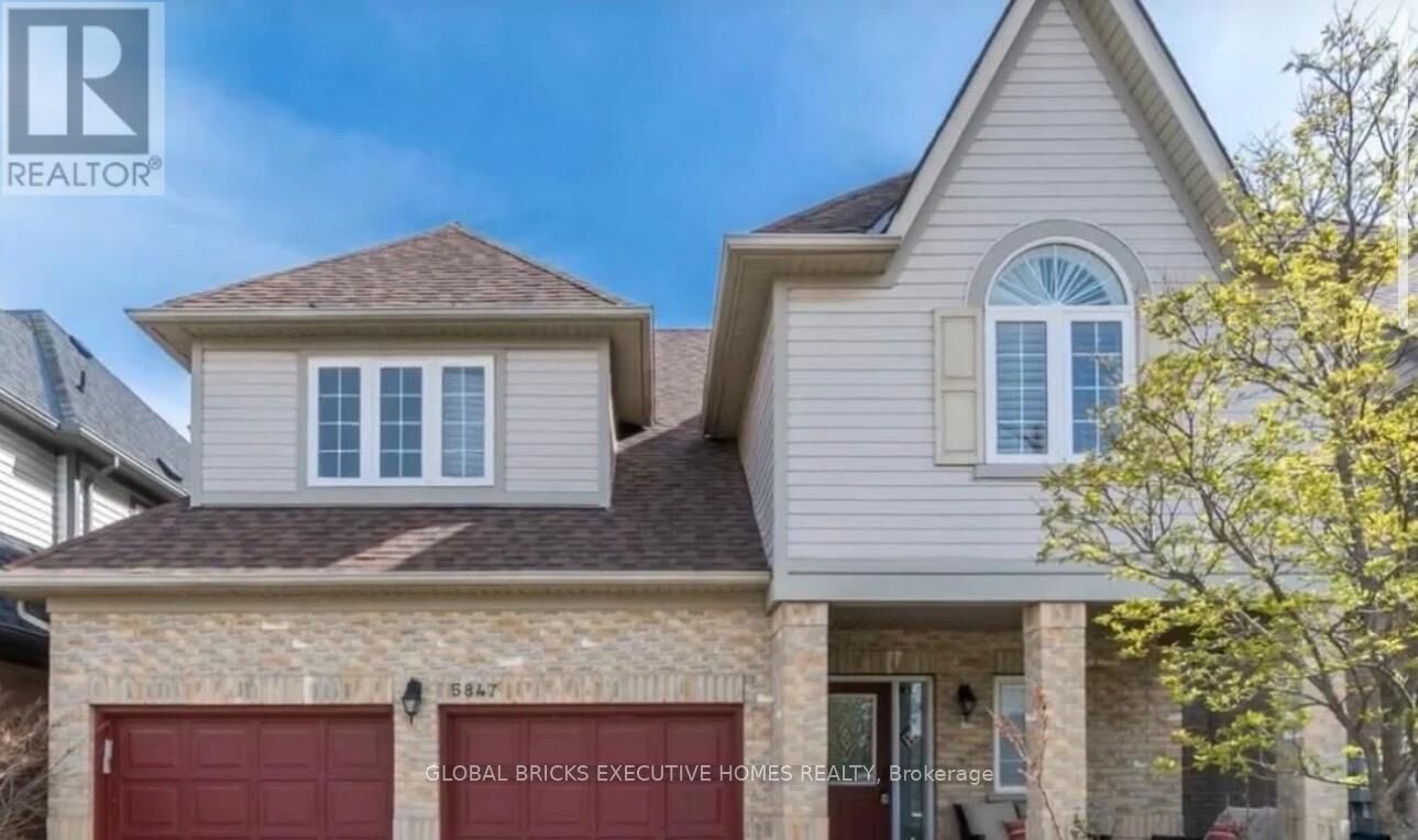 Property Photo:  5847 Summerside Drive  ON L5M 6J5 